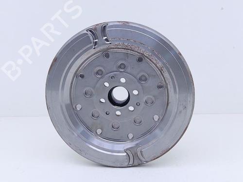 flywheel-vw-golf-viii-cd1-da1-2019-40480003 main image