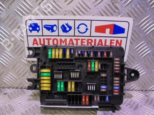fuse-box-bmw-1-f20-2011-2012-2013-2014-2015-2016-2017-2018-2019-40471394 main image