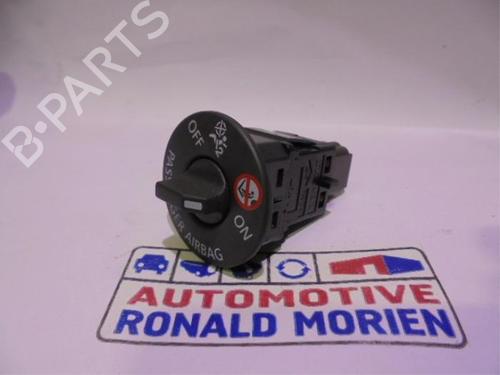Used Switch Switch OPEL VIVARO B Van (X82) 1.6 CDTI (05) (140 hp) 40367590 40367590