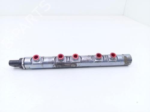 Used Injection rail Injection rail MINI MINI COUNTRYMAN (R60) Cooper D ALL4 (112 hp) 40376371 40376371