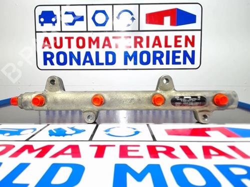 injection-rail-audi-a8-d3-4e2-4e8-2002-2003-2004-2005-2006-2007-2008-2009-2010-40376183 main image