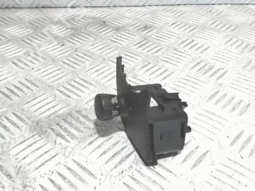 Used Switch Switch RENAULT SCÉNIC II (JM0/1_) 1.5 dCi (JM02, JM13) (101 hp) 40468696 40468696