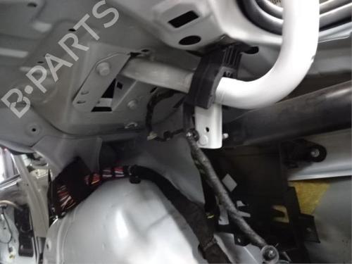 hingedoor-check-strap-audi-a5-8t3-2007-2008-2009-2010-2011-2012-2013-2014-2015-2016-2017-40357669 main image