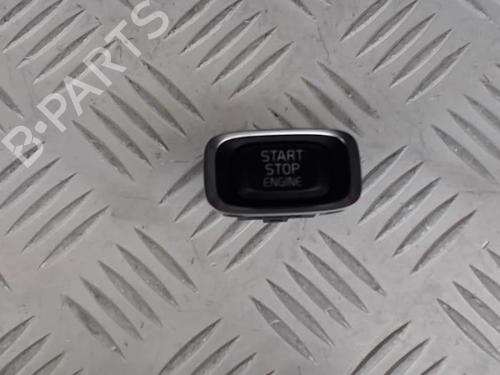 switch-volvo-v40-hatchback-525-2012-2013-2014-2015-2016-2017-2018-2019-40427557 main image
