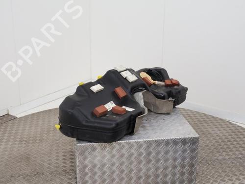 fuel-tank-land-rover-range-rover-velar-l560-2017-40424296 main image