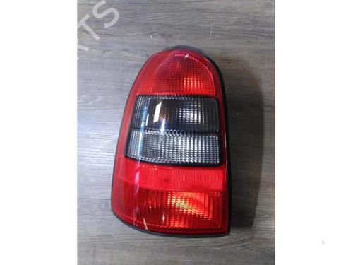 Used Left taillight Left taillight OPEL VECTRA B Estate (J96) 1.8 i 16V (F35) (125 hp) 40358018 40358018