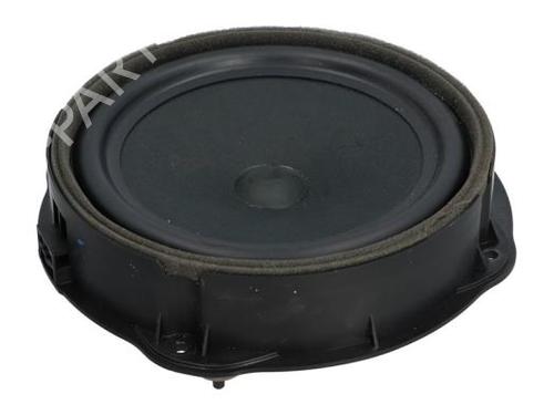 speaker-audi-q2-gab-gag-2016-40474381 main image