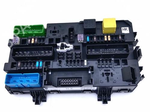 fuse-box-opel-astra-h-a04-2004-2005-2006-2007-2008-2009-2010-2011-2012-2013-2014-40372475 main image