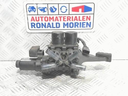 Used Electronic sensor Electronic sensor VW PHAETON (3D1, 3D2, 3D3, 3D4, 3D6, 3D7, 3D8, 3D9) 4.2 V8 4motion (335 hp) 40381709 40381709