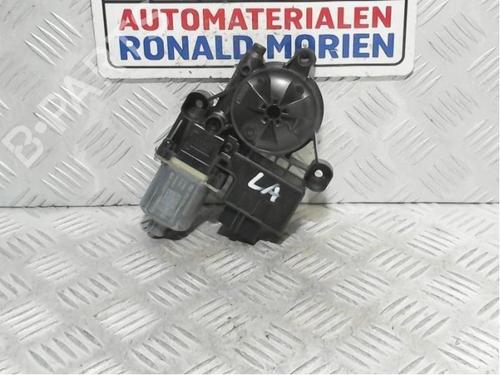 Used Electronic module Electronic module SKODA OCTAVIA II (1Z3) 1.4 TSI (122 hp) 40482671 40482671