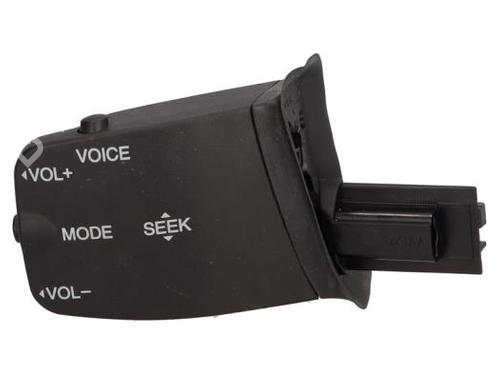 steering-wheel-controls-ford-focus-ii-turnier-da_-ffs-ds-2004-2005-2006-2007-2008-2009-2010-2011-2012-40399366 main image