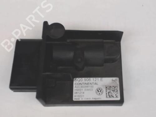 electronic-module-vw-golf-vii-variant-ba5-bv5-2013-2014-2015-2016-2017-2018-2019-2020-2021-2022-40359074 main image