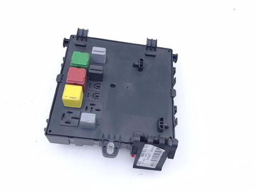 Used Fuse box Fuse box OPEL VECTRA C GTS (Z02) 2.0 DTI 16V (F68) (101 hp) 40372528 40372528