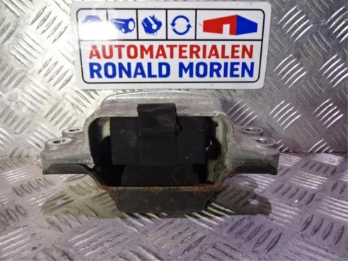 Gearbox mount VW PASSAT B6 (3C2) 1.6 FSI | BP40472527M88 - Image 3