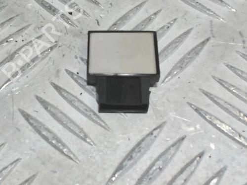 Used Electronic sensor Electronic sensor OPEL KARL (C16) 1.0 (75 hp) 40428084 40428084