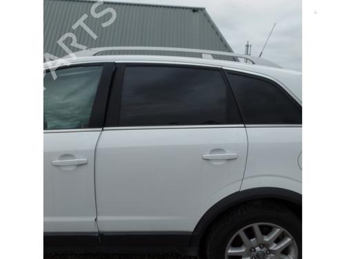 Fuse box OPEL ANTARA A (L07) 2.2 CDTi 4x4 | BP40372472E1 - Image 9