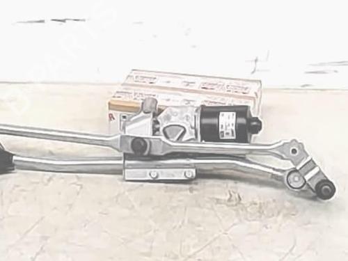 front-wipers-mechanism-bmw-1-e87-2003-2004-2005-2006-2007-2008-2009-2010-2011-2012-2013-40372189 main image