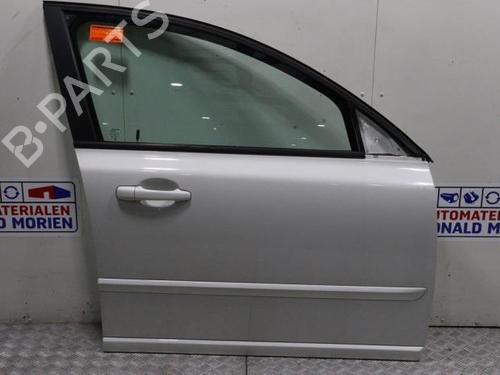 right-front-door-volvo-v50-545-2003-2004-2005-2006-2007-2008-2009-2010-2011-2012-40410290 main image