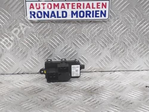 Used Heater resistor Heater resistor VOLVO V40 Hatchback (525) D3 (150 hp) 40381497 40381497