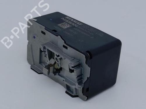 ignition-barrel-renault-arkana-i-lcm_-ldn_-2019-40478583 main image