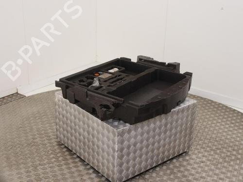 cupobject-holder-jaguar-e-pace-x540-2017-40480165 main image