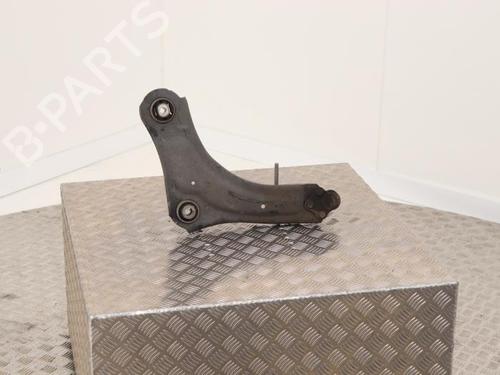 right-front-suspension-arm-renault-megane-iii-hatchback-bz01_-b3_-2008-40393643 main image