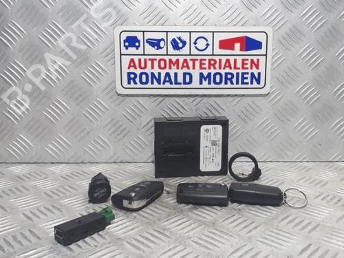 Used Electronic module Electronic module SKODA OCTAVIA III Combi (5E5, 5E6) 1.6 TDI (115 hp) 40431939 40431939