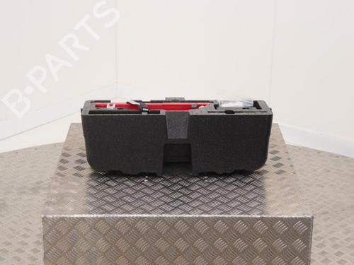 jack-kit-vw-up-121-122-bl1-bl2-bl3-123-2011-40396050 main image