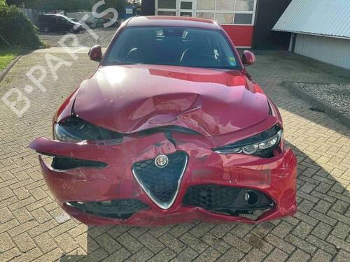 Interior roof light ALFA ROMEO GIULIA (952_) 2.2 D (952AEM250, 952AEA250) | BP40423250I8 - Image 12