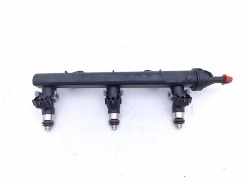 Used Injection rail Injection rail VW UP! (121, 122, BL1, BL2, BL3, 123) 1.0 (60 hp) 40378165 40378165