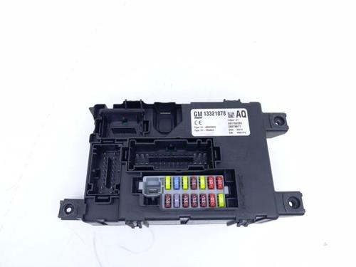 Fuse box OPEL CORSA D (S07) 1.3 CDTI (L08, L68) | BP40372512E1 - Image 1
