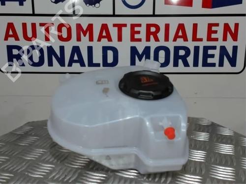 expansion-tank-vw-golf-viii-cd1-da1-2019-40369232 main image
