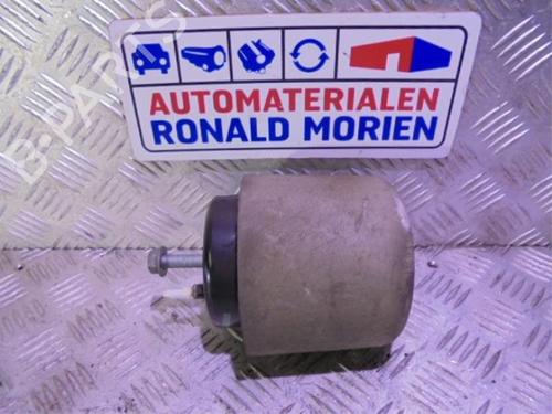 Used Engine mount Engine mount VW PHAETON (3D1, 3D2, 3D3, 3D4, 3D6, 3D7, 3D8, 3D9) 4.2 V8 4motion (335 hp) 40379094 40379094