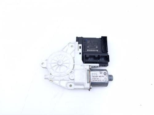 Used Electronic module Electronic module VW GOLF V Variant (1K5) 1.9 TDI (105 hp) 40431435 40431435