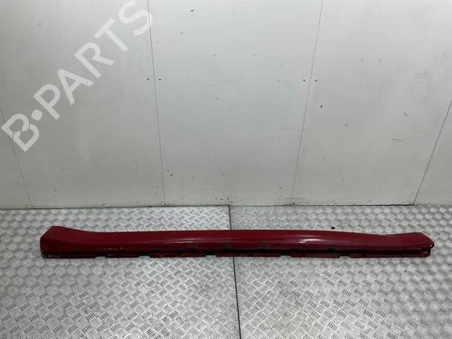 right-sideskirt-alfa-romeo-giulia-952_-2015-40421303 main image
