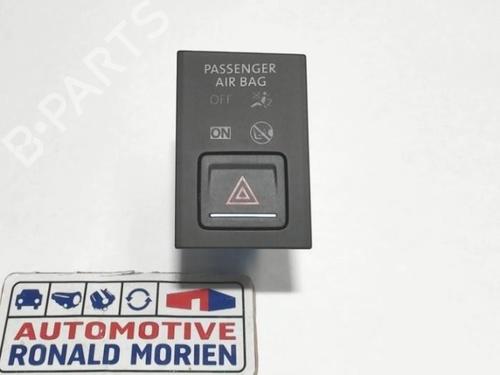 Used Switch Switch VW GOLF VII (5G1, BQ1, BE1, BE2) 1.6 TDI (110 hp) 40428492 40428492