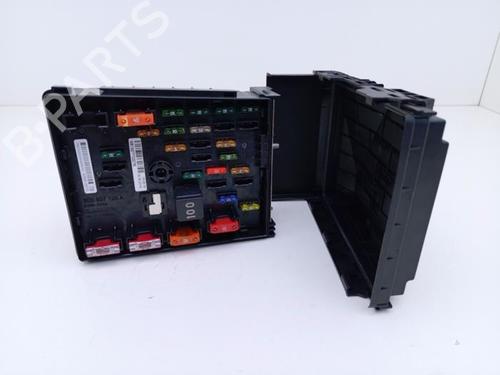 Used Fuse box Fuse box AUDI Q3 (8UB, 8UG) 2.0 TDI (150 hp) 40372424 40372424