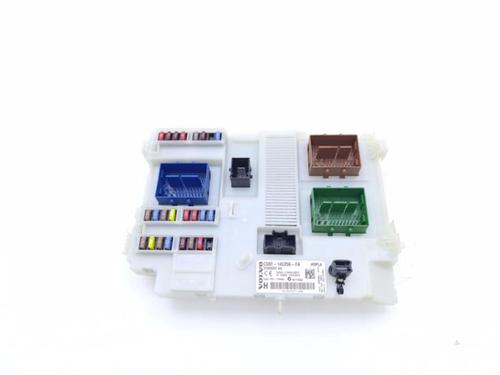 Used Fuse box Fuse box VOLVO V70 III (135) D3 / D4 (163 hp) 40372656 40372656