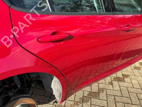 right-rear-door-alfa-romeo-giulia-952_-2015-40421351 main image