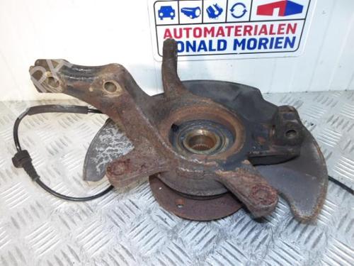 Used Right front steering knuckle Right front steering knuckle SUZUKI SX4 (EY, GY) 1.6 VVT (RW416, YA21S) (120 hp) 40365611 40365611