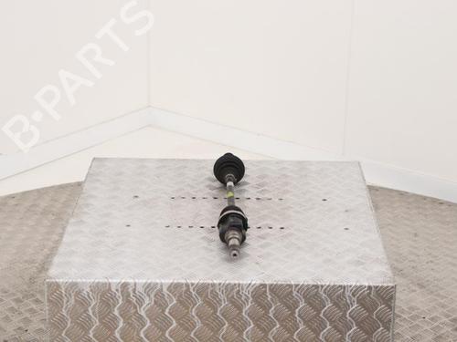 Left front driveshaft PEUGEOT 108 1.0 VTi 72 | BP40400531M38 - Image 3