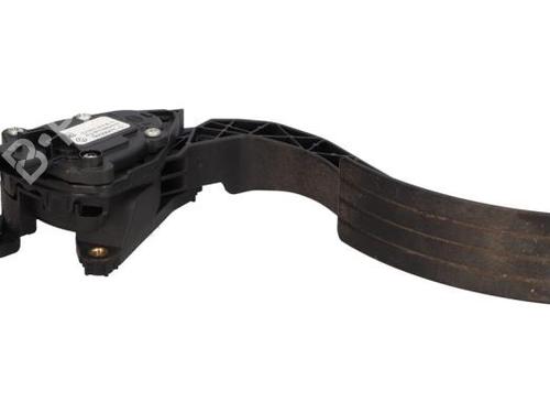 pedal-renault-clio-iv-bh_-2012-2013-2014-2015-2016-2017-2018-2019-2020-2021-40400468 main image