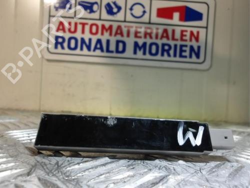 antennabase-audi-a3-sportback-8va-8vf-2012-2013-2014-2015-2016-2017-2018-2019-2020-2021-40427399 main image