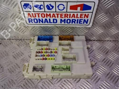 Used Fuse box Fuse box FORD FOCUS III 1.6 Ti (125 hp) 40372435 40372435