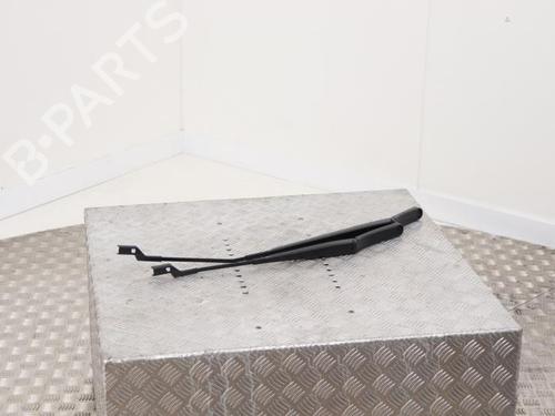 Used Front windshield wiper arm Front windshield wiper arm VW TOURAN (5T1) 2.0 TDI (150 hp) 40403824 40403824