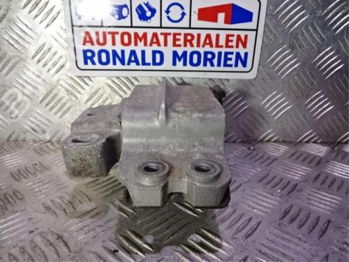 Gearbox mount VW PASSAT B6 (3C2) 1.6 FSI | BP40472527M88 - Image 2
