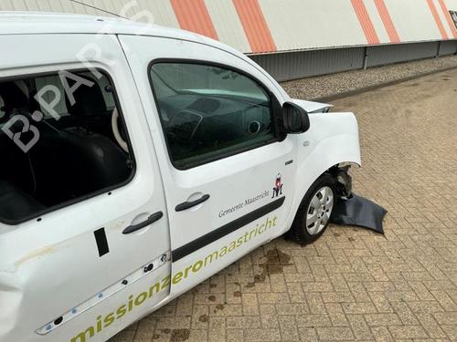 right-front-door-renault-kangoo-express-fw01_-2008-40419427 main image
