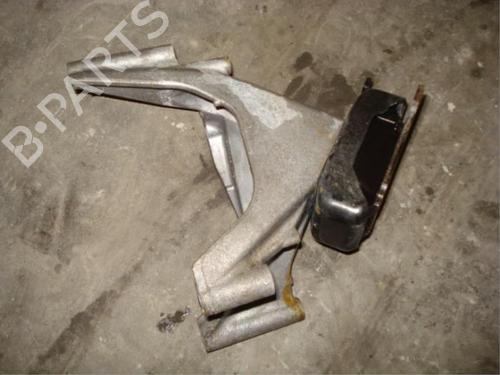 Used Engine mount Engine mount VW AMAROK (2HA, 2HB, S1B, S6B, S7A, S7B, AGD) 2.0 TDI (140 hp) 40471872 40471872