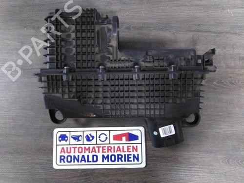 Used Air filter box Air filter box RENAULT MEGANE II Estate Van (KM_) 1.5 dCi (KM0F) (82 hp) 40378233 40378233