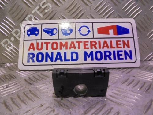 Used Antenna/Base Antenna/Base AUDI A3 Sportback (8VA, 8VF) 1.4 TFSI e-tron (204 hp) 40427405 40427405